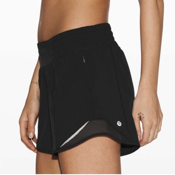 Lululemon Hotty Hot Short *High-Rise Long 4" in Black Size 4 - Picture 1 of 15